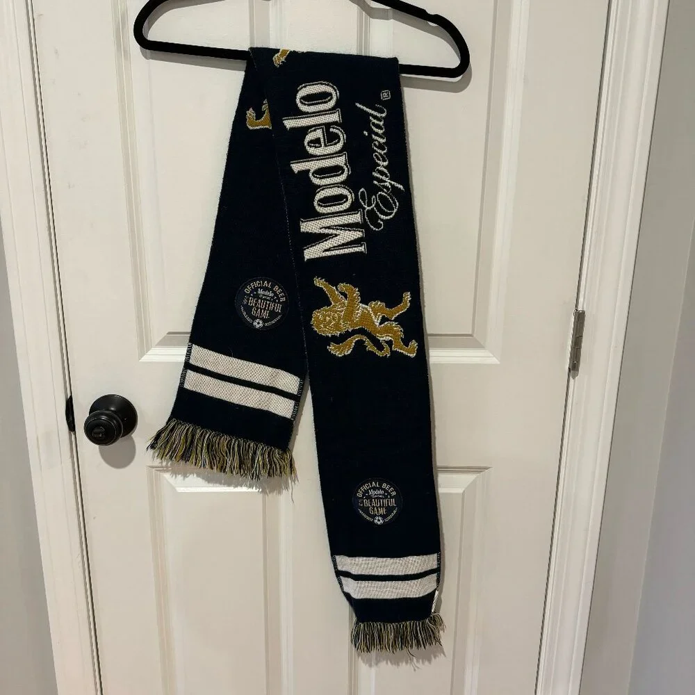 Modelo Blue Knitted Scarf - Size Adult